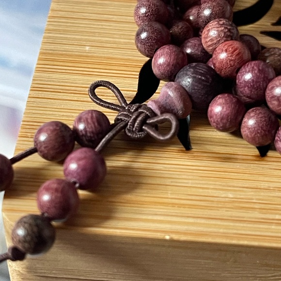 Sandalwood Purple Mala Beads Natural Wood 108 Beads - Picture 5 of 5